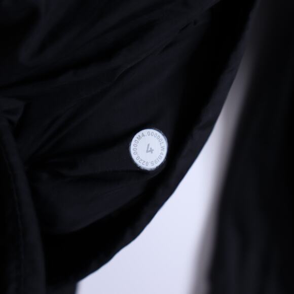 LULULEMON Packable Hood Lite Jacket Black Long Sleeve Windbreaker Women's 4 - Picture 6 of 6